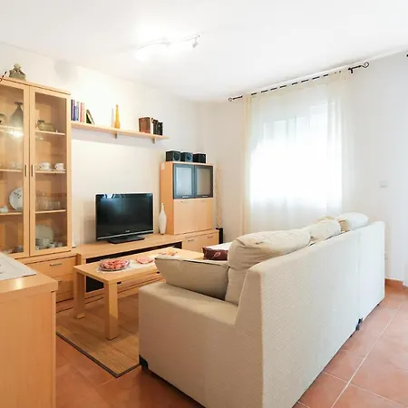 3 Bedroom Awesome In * La Algaba